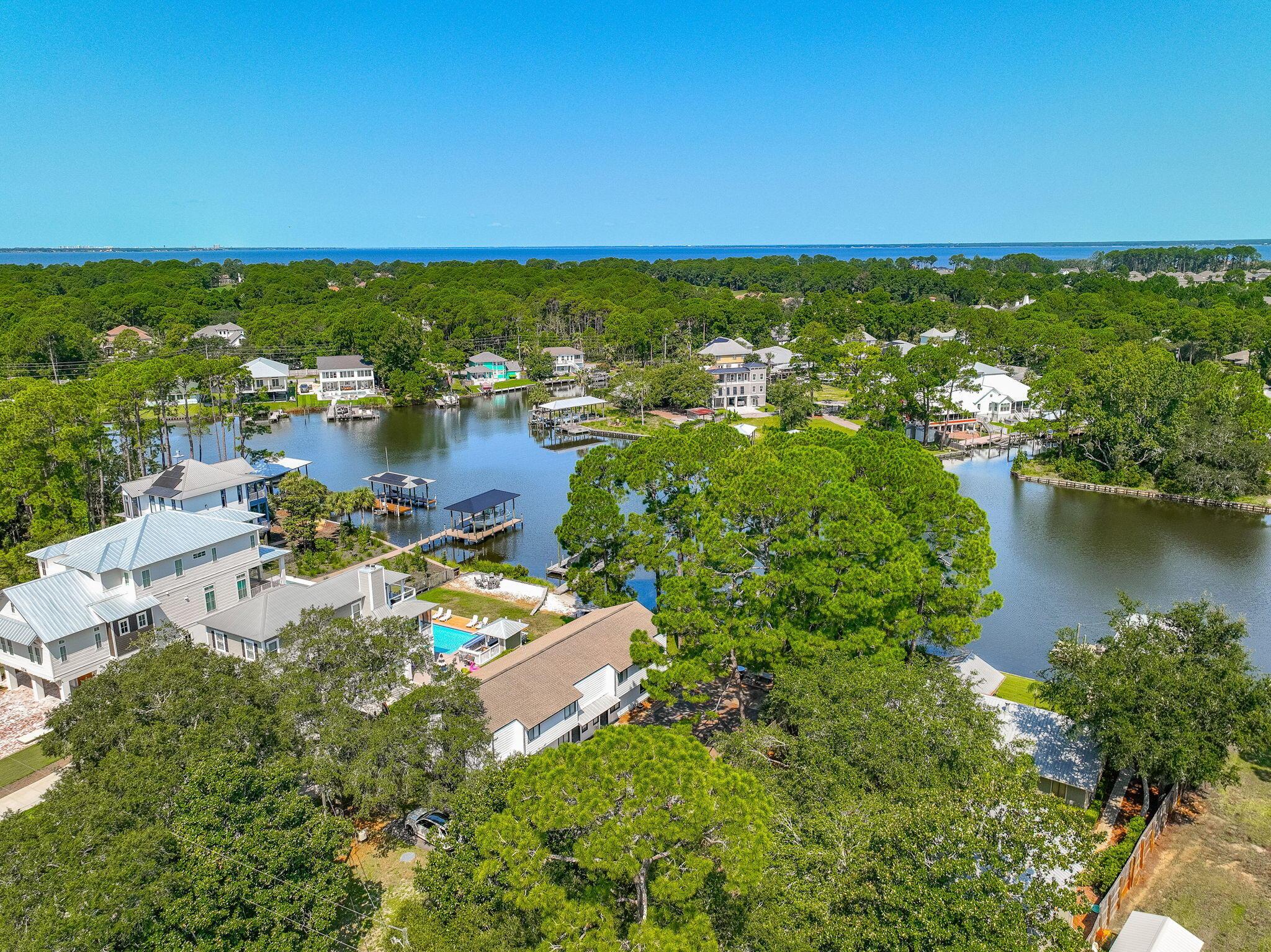 Image 3: 3-web-or-mls-aerials3-032-020-4050x3034