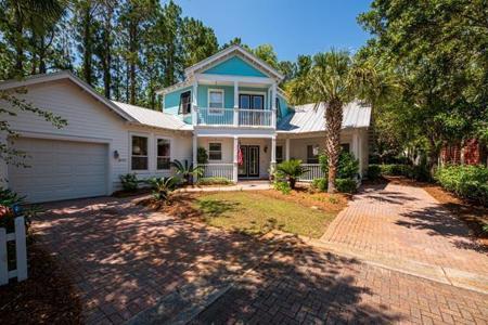 2093 Tradewinds Cove