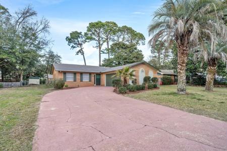 305 Pontevedra Lane