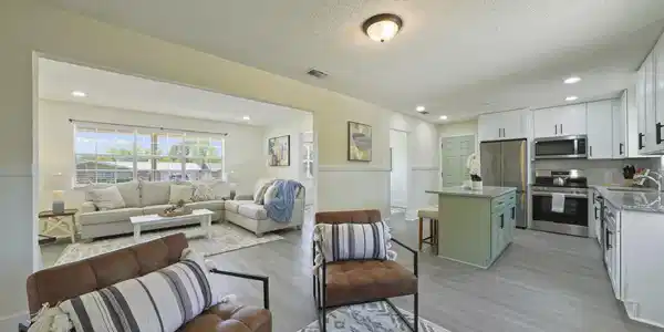 15 Lakeview Drive