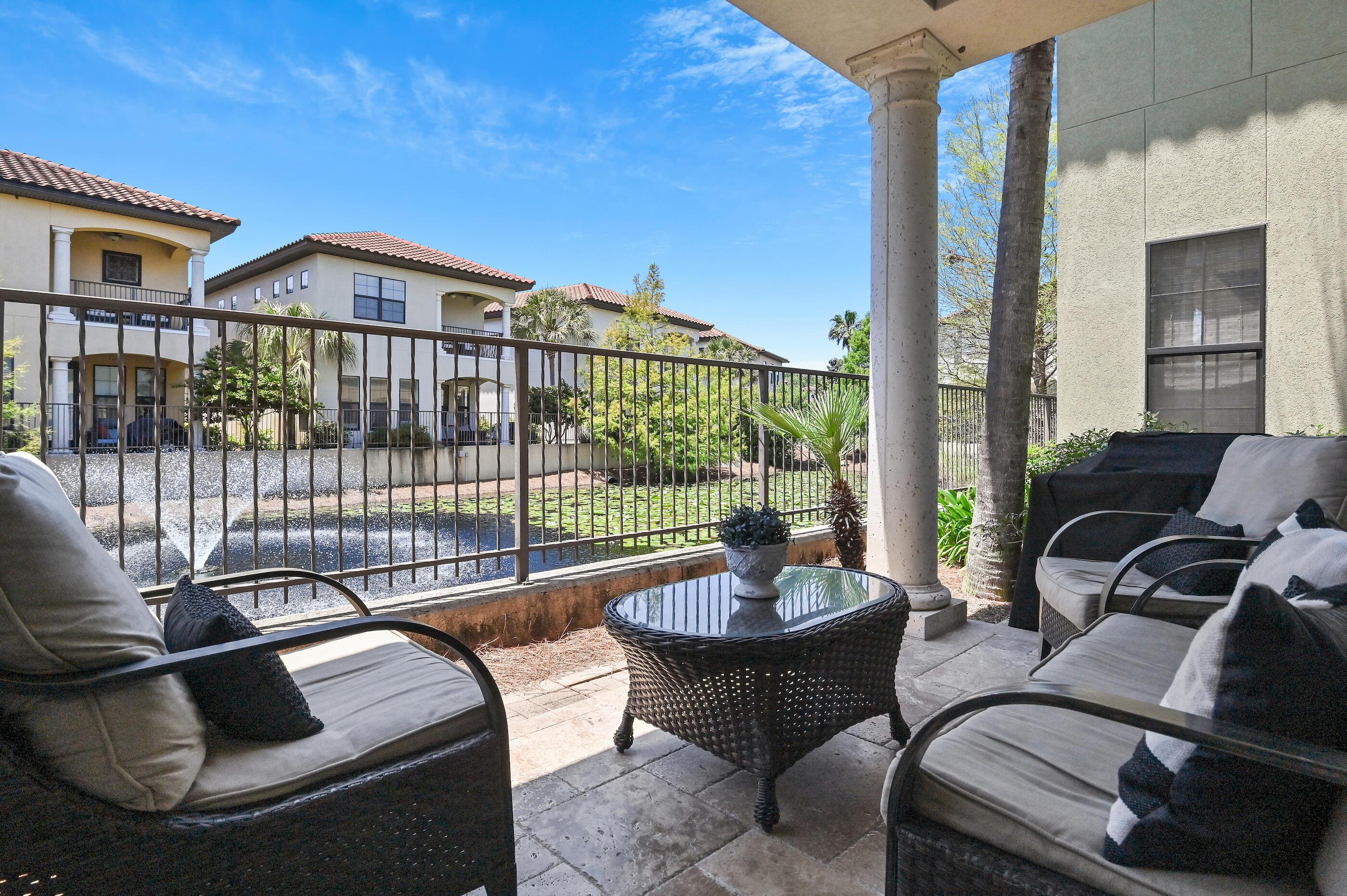 Image 3: Back Porch