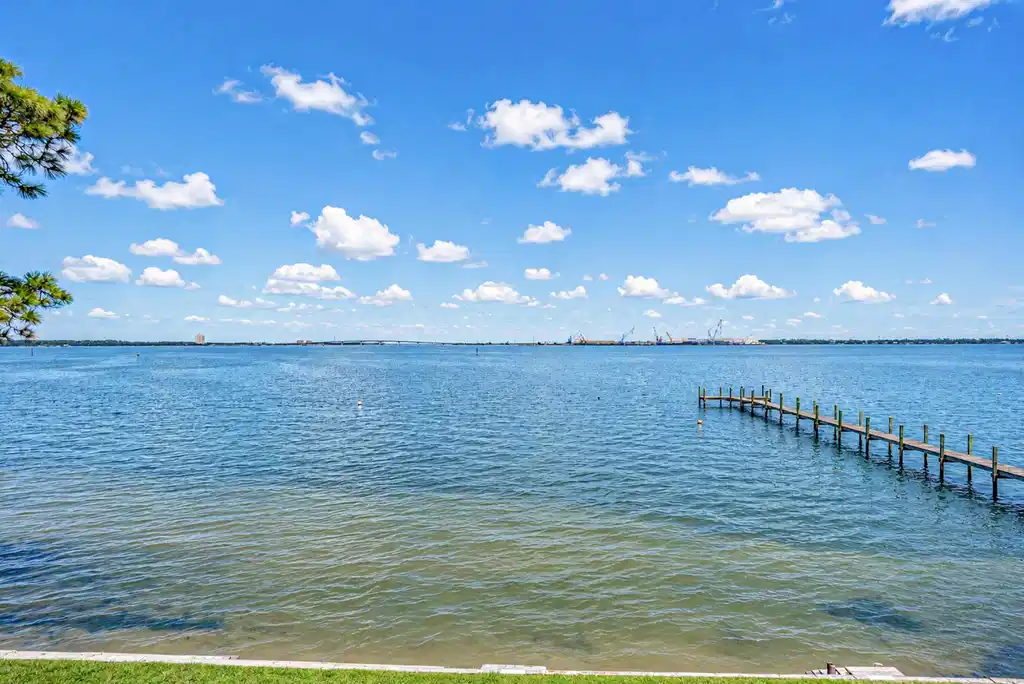 Image 1: Bay Front