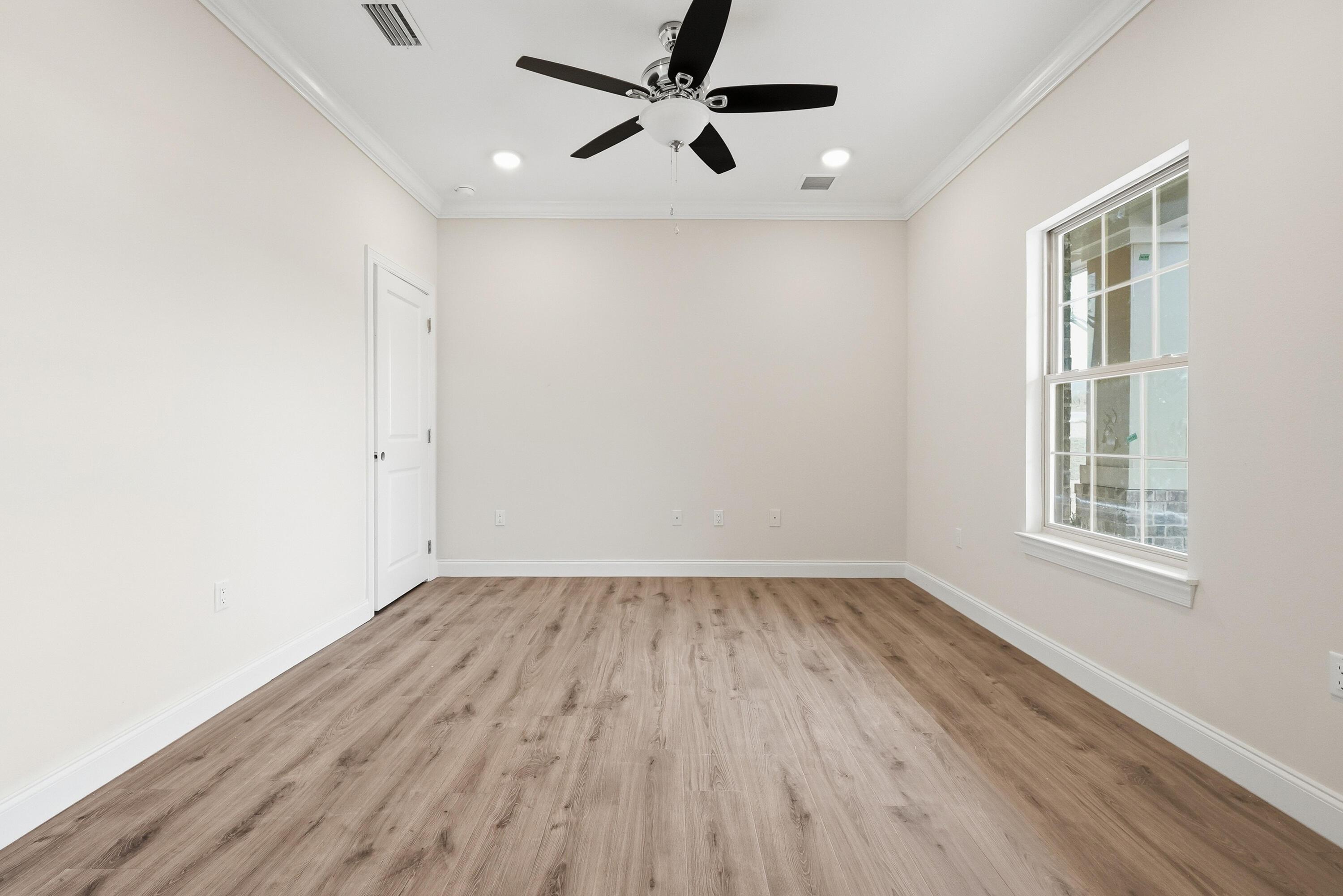 Image 3: 423 marquette st-8