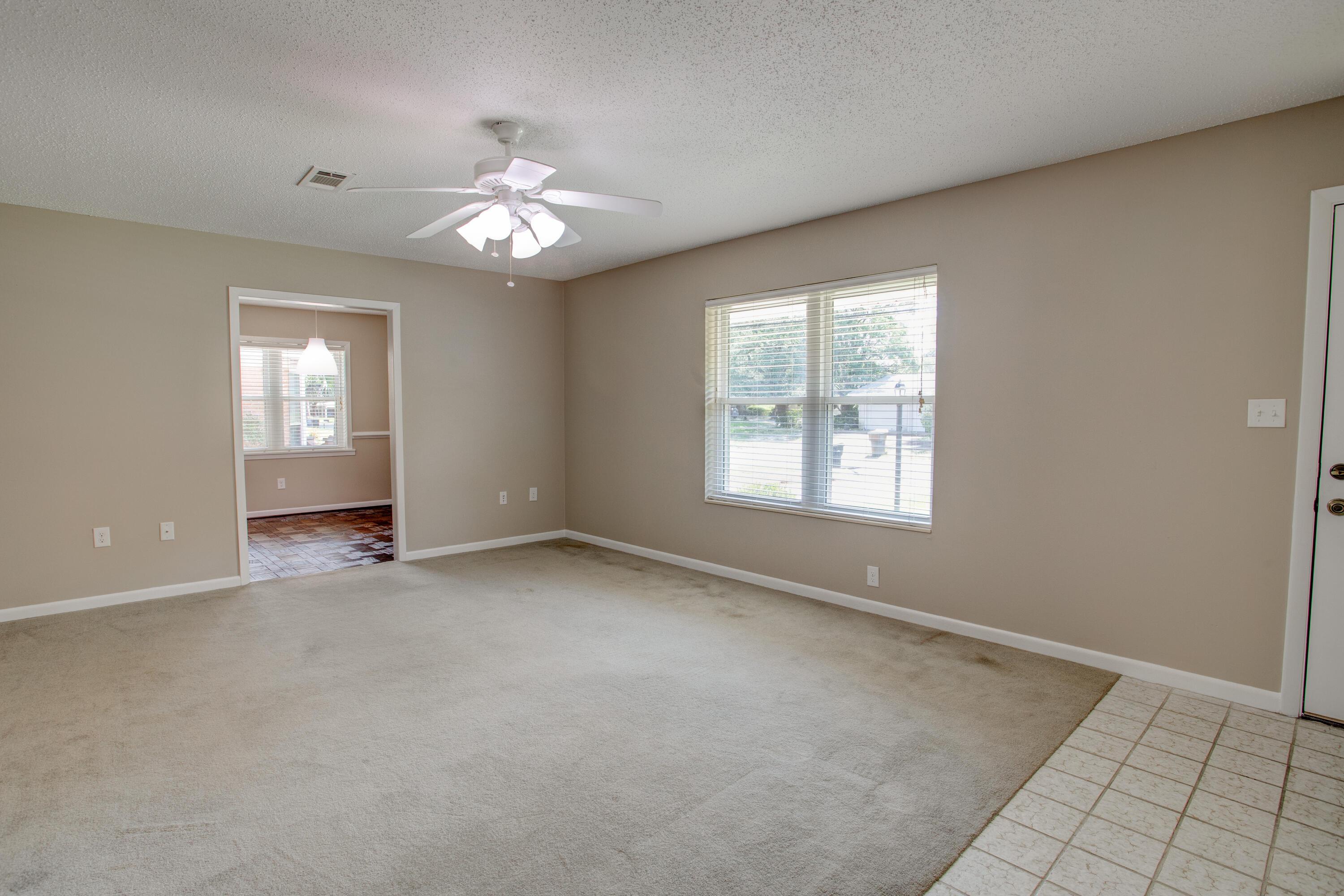 Image 3: 102 Nebraska Ave-Front Living Room 3