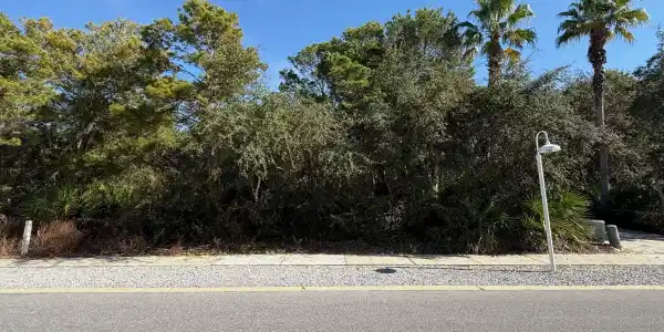 424 Lakefront Drive
