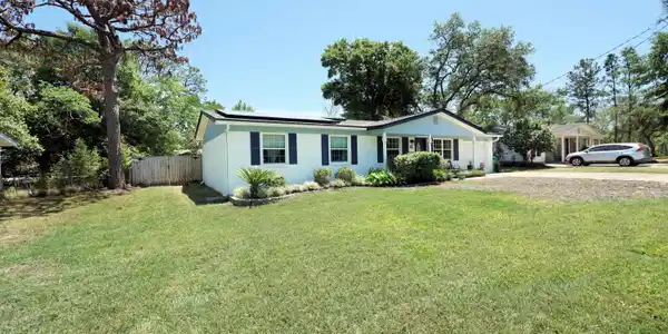 12 Berwick Circle