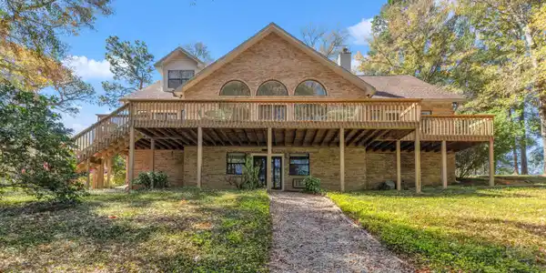 446 Marion Drive
