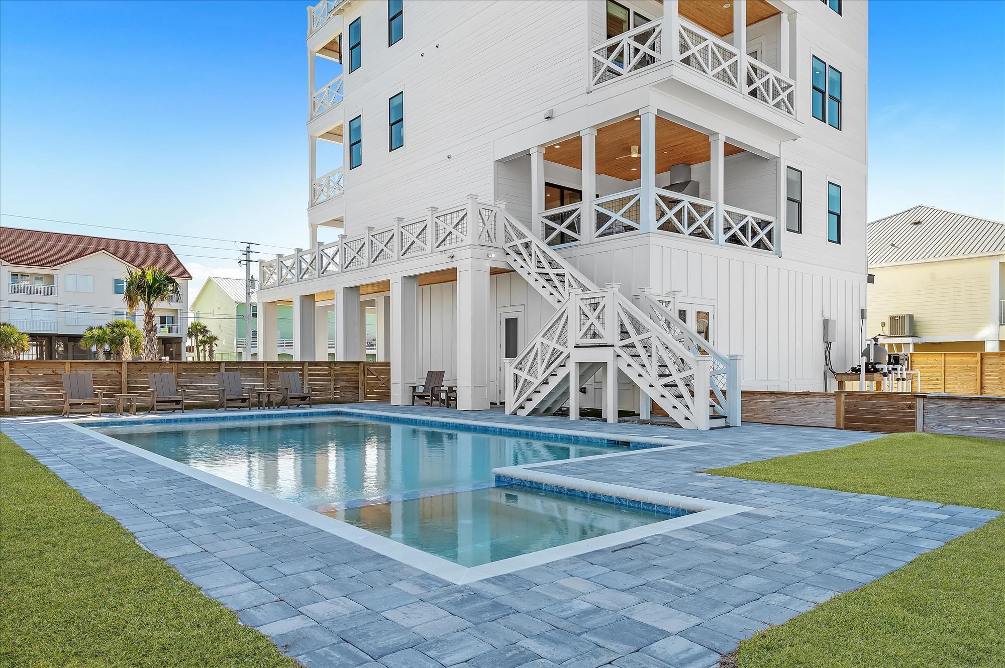 Image 2: 68_f8_7944Gulf_068