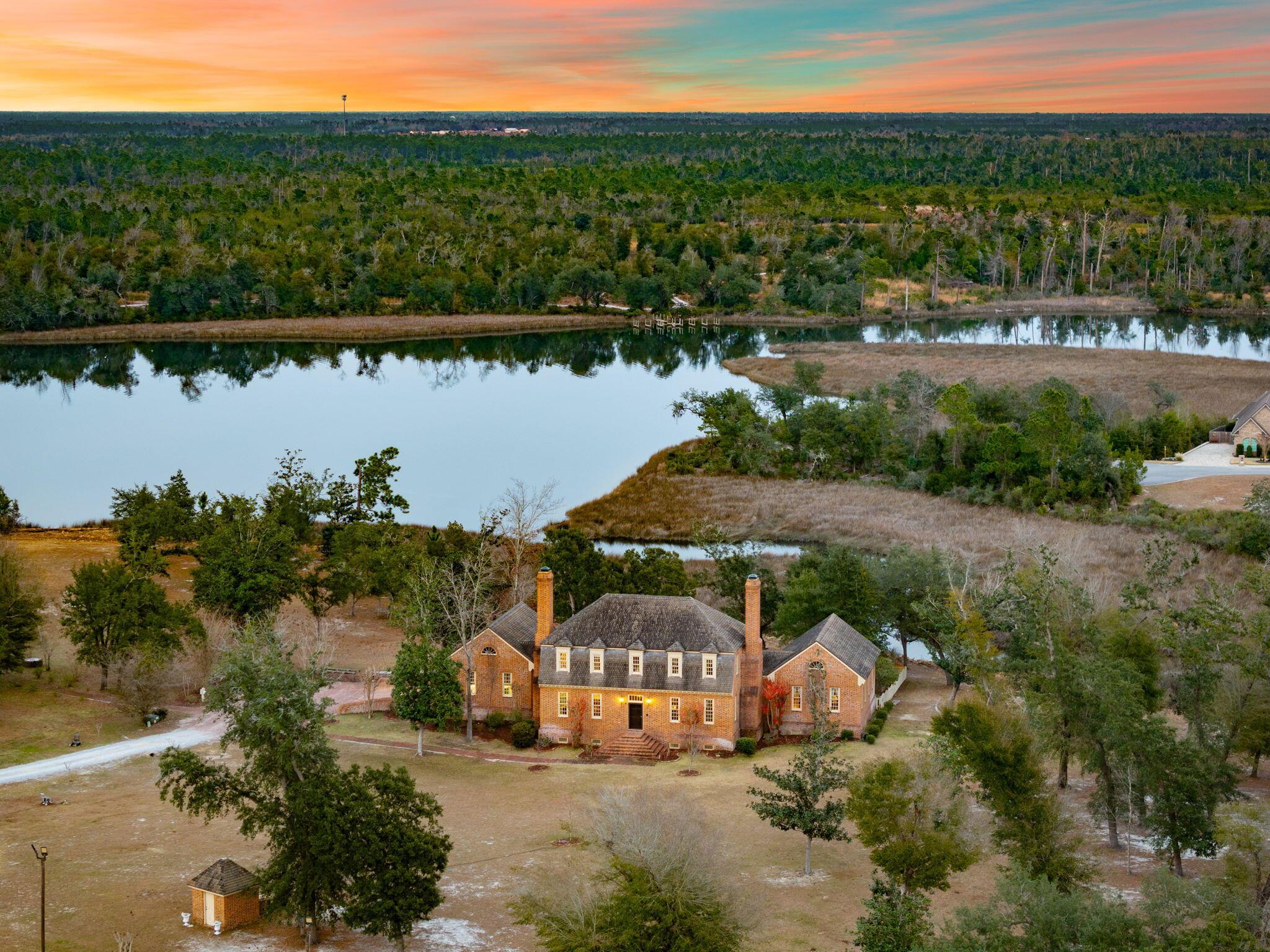 Image 3: 23-web-or-mls-2677 Ferol Ln -023