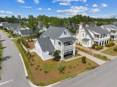 240 N Splash Drive