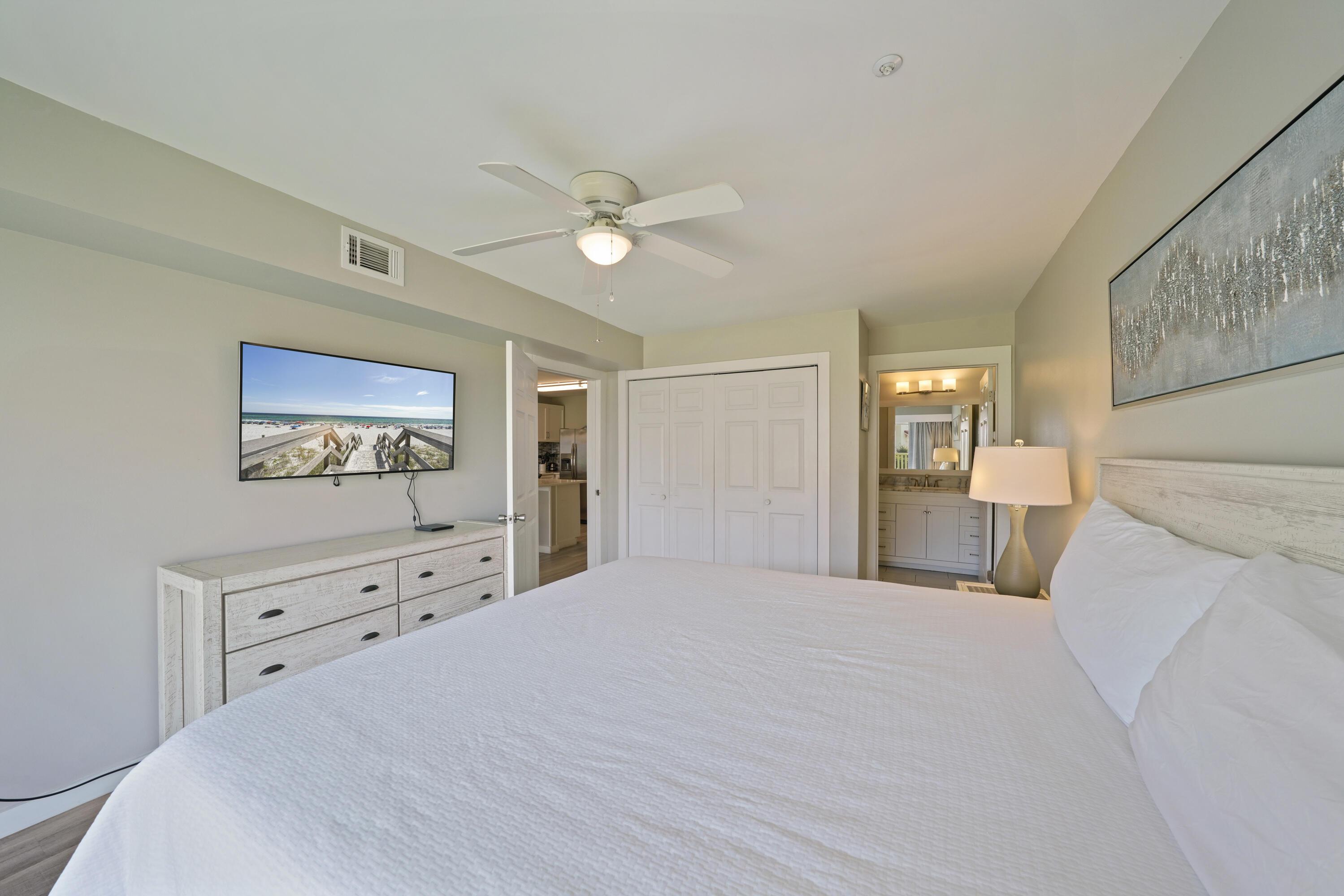 Image 3: Master Bedroom