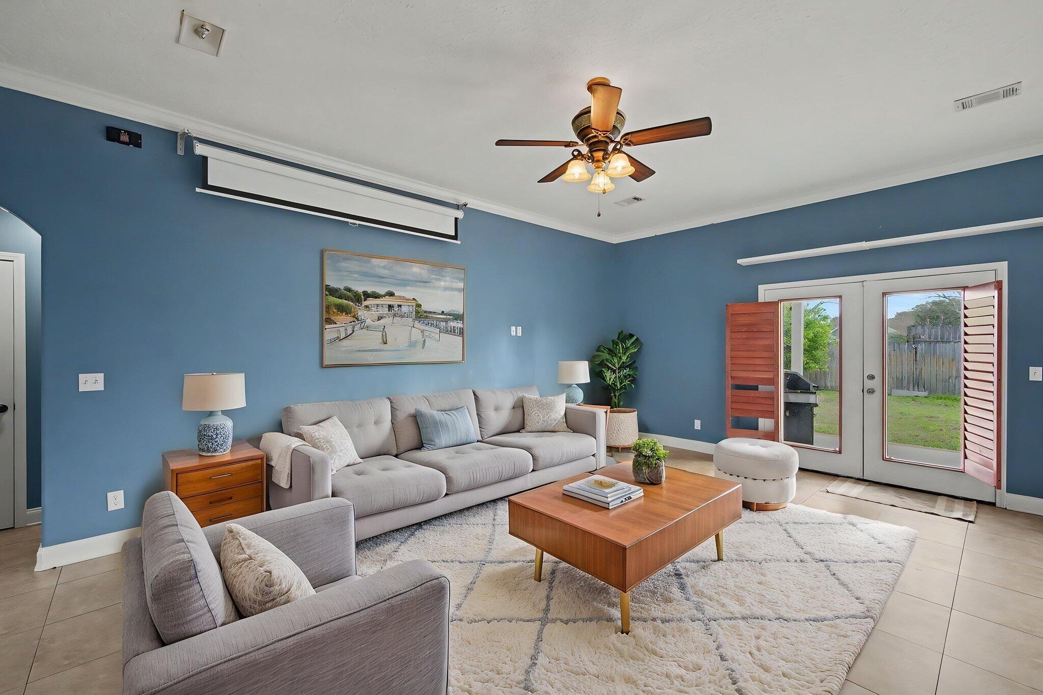 Image 2: 10-web-or-mls-2202-palo-alto-st