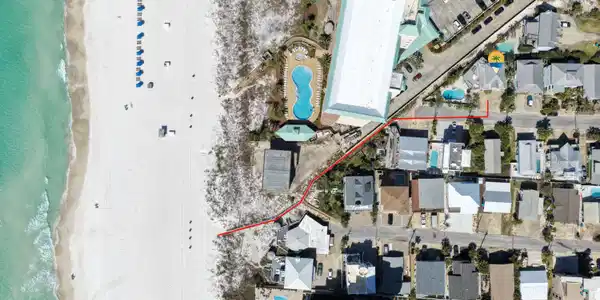 Image 4: Steps to the beach!