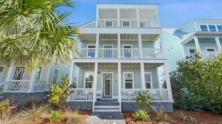 15 Constant Avenue