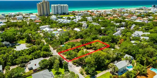 Image 3: Gulf Pines Lot 9