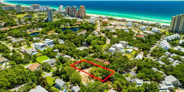 Image 4: Gulf Pines Lot 9