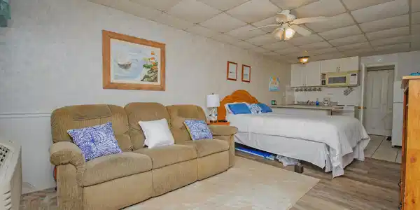 14401 Front Beach Rd.
