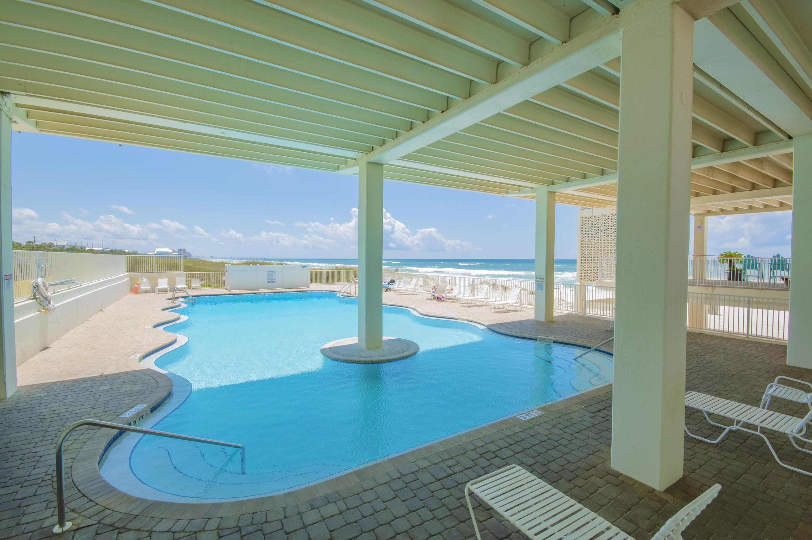 Image 2: FountaineBleau-Amenities (4)