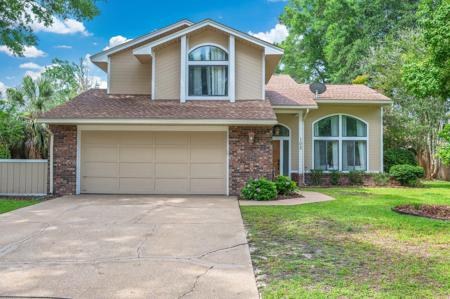 108 Rockywood Way
