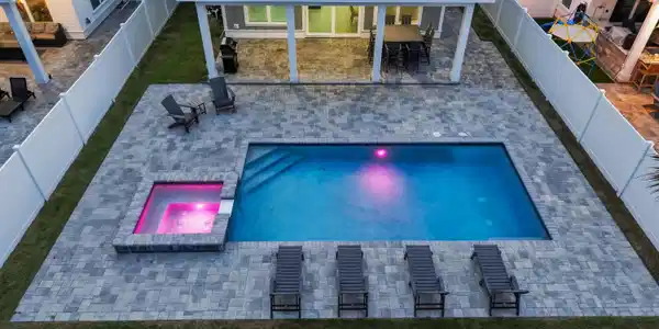 Image 3: 322 E Lakeshore Dr.