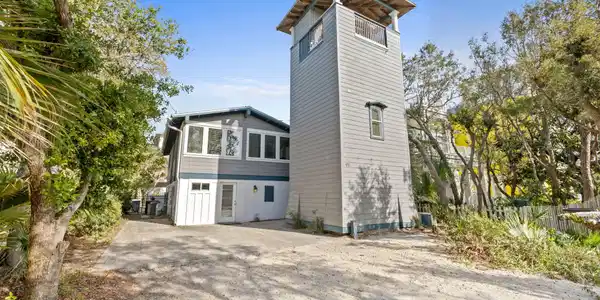 91 Cypress Hill Road