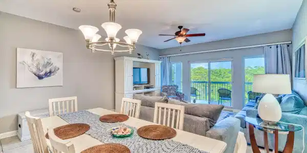 515 Tops L Beach Boulevard