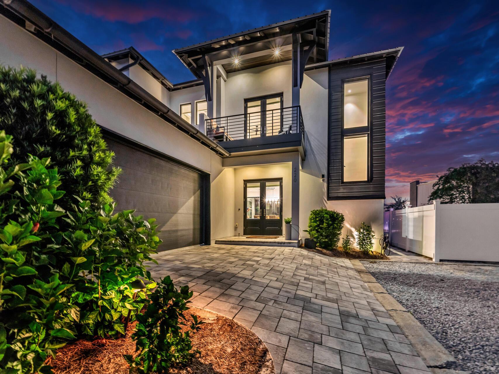 Image 2: 220 St Francis Dr N Miramar Beach FL 325
