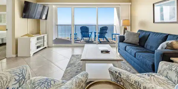 Image 2: 402A Beach House-2