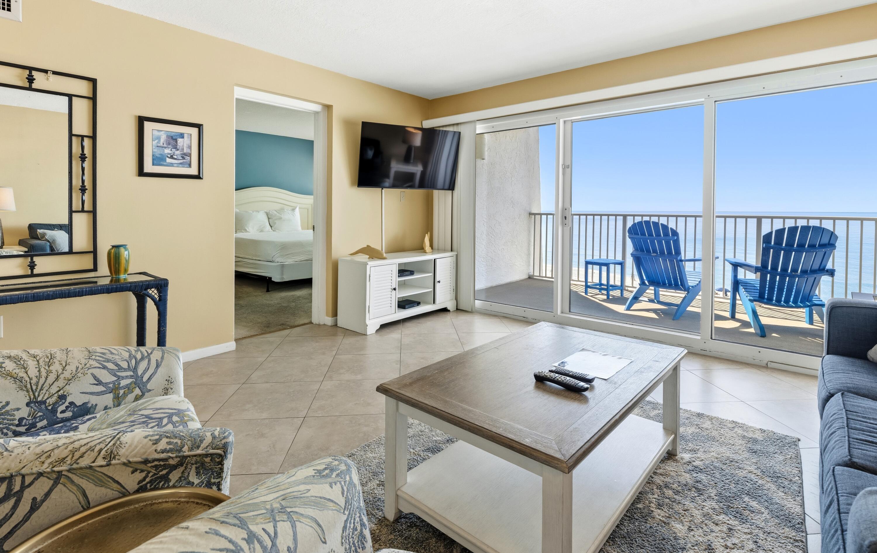 Image 3: 402A Beach House-3