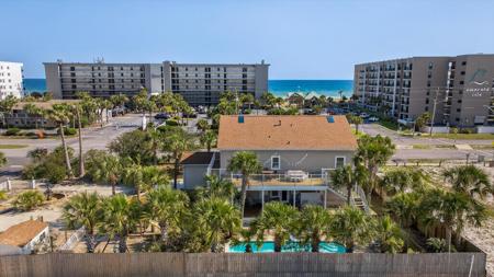 631 Pelican Drive