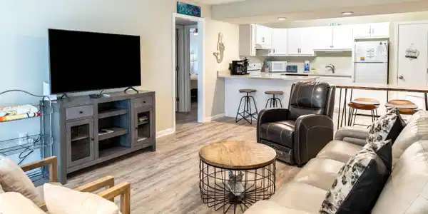 Image 2: Living Room