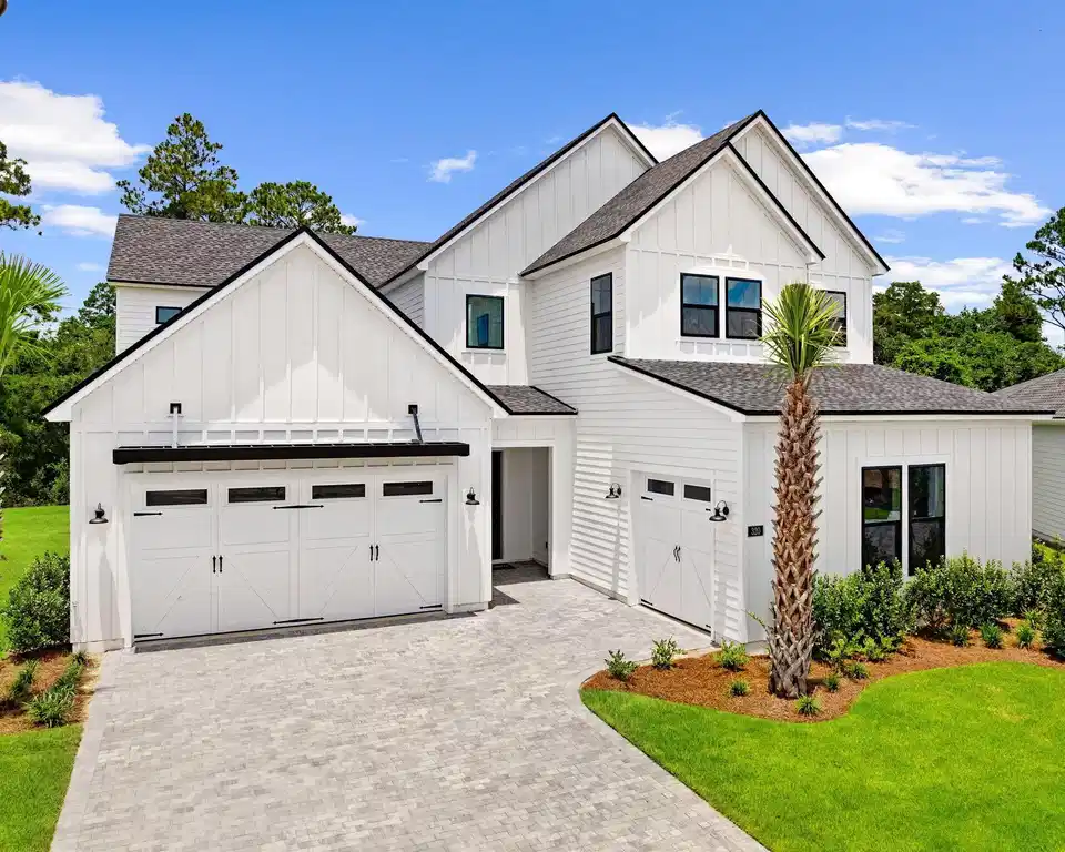 Image 1: Front of home pic 2