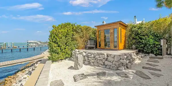 Image 3: 19-web-or-mls-dune-lake-studio-19