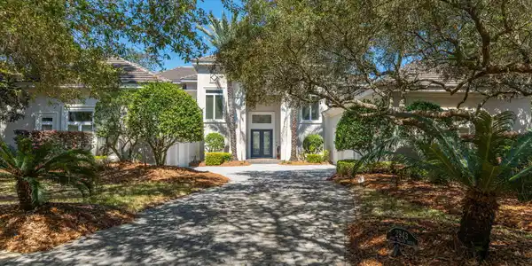 2943 Pine Valley Drive