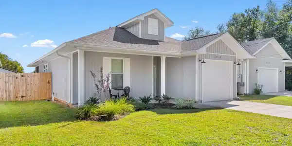 5212 Arrowhead Road