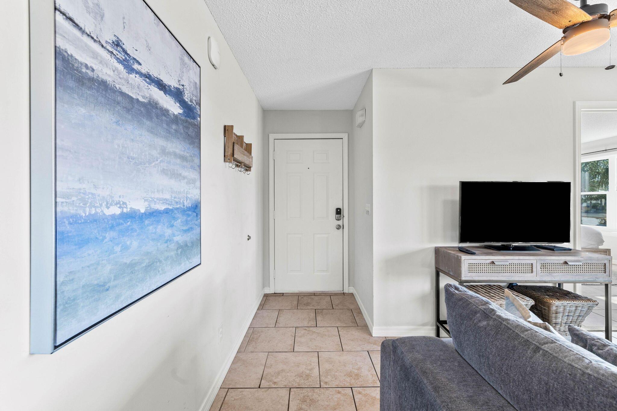 Image 2: Beachside Villas 1121