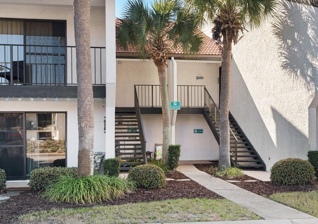 Image 4: edgewater 8