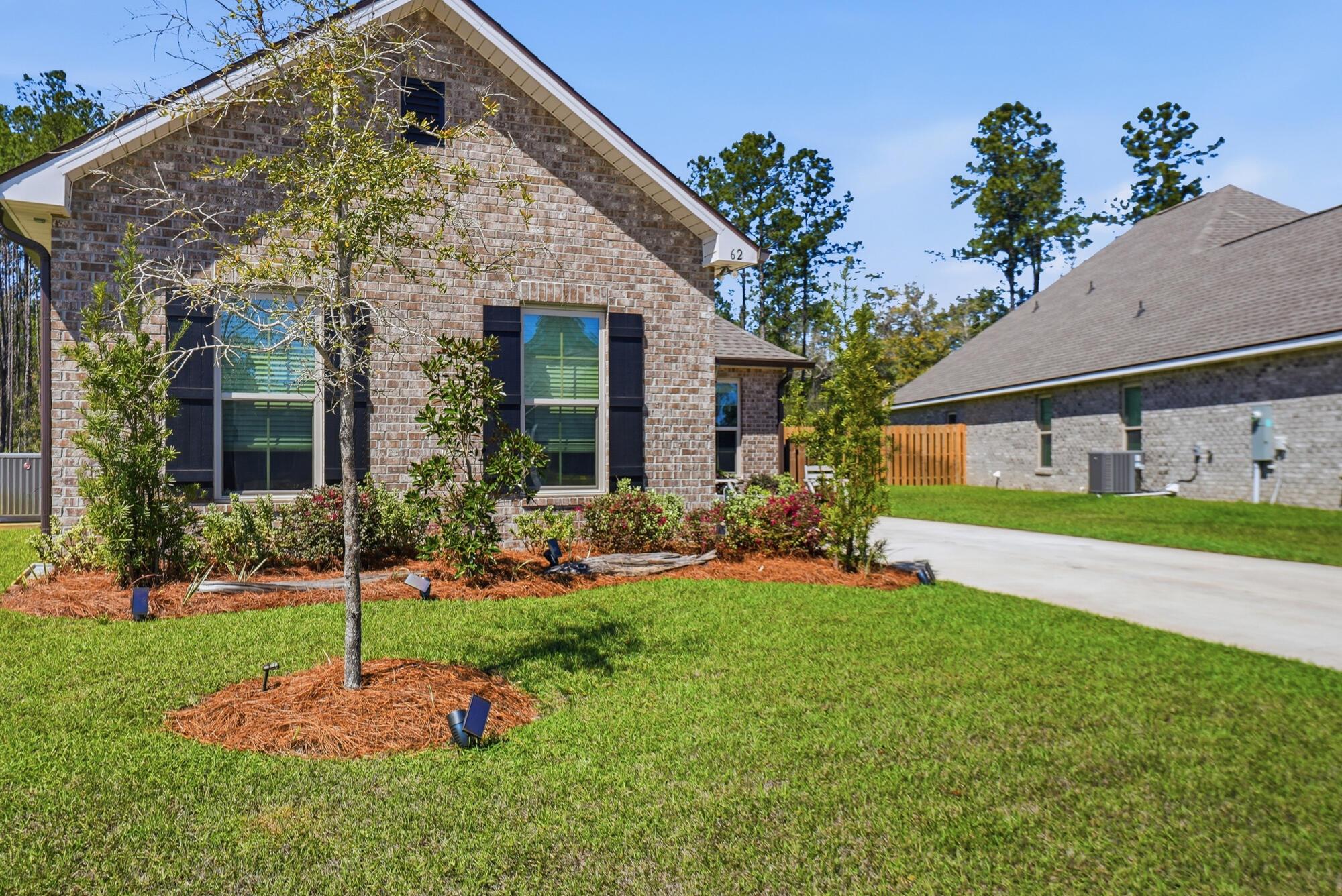 Image 3: Front E - Fornt Yard -62 Brilliance Blvd