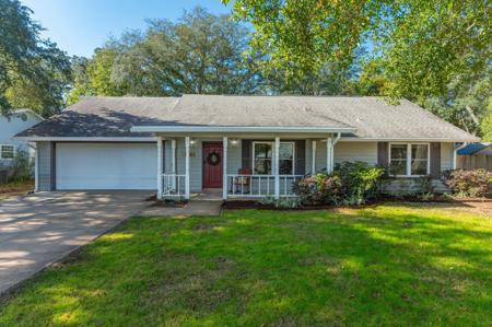 108 Dominica Way