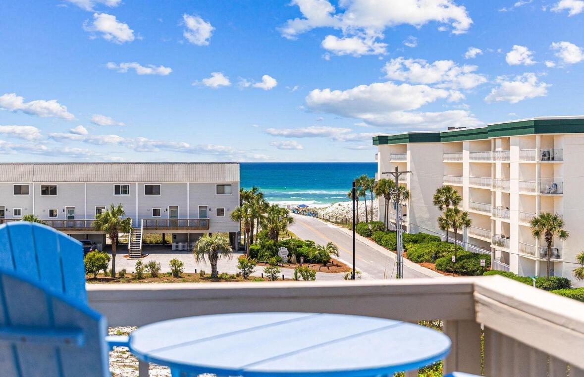 Image 2: Beachfront II 307A