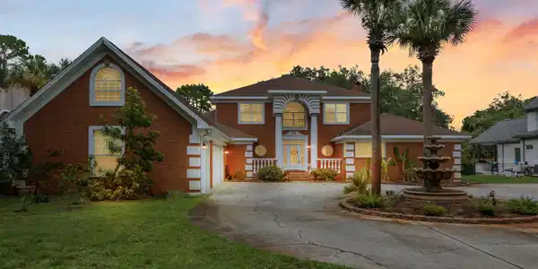 913 Sara Drive