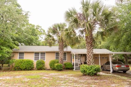 278 NE Beachview Drive