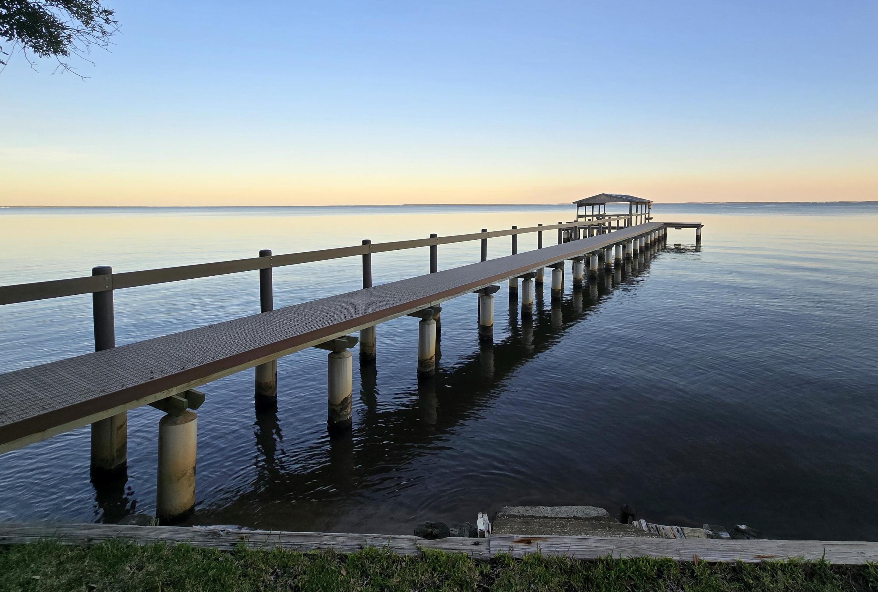 Image 1: Bayfont-home-261-Cedar-Beach-Cove (13E)