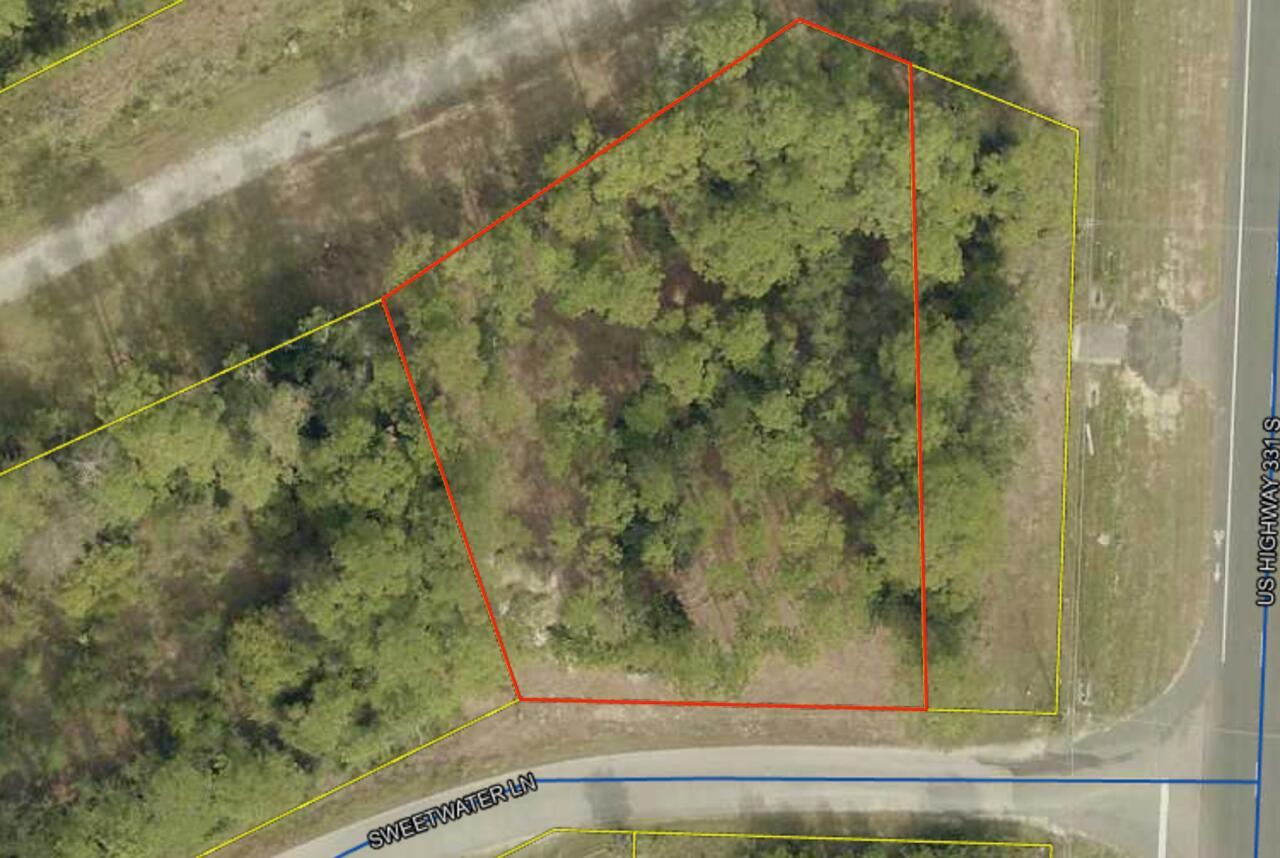 Image 2: 0.6 Acres!