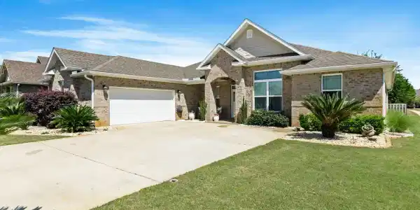 14 Madiera Drive