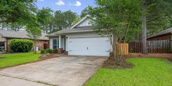41 Dickens Drive
