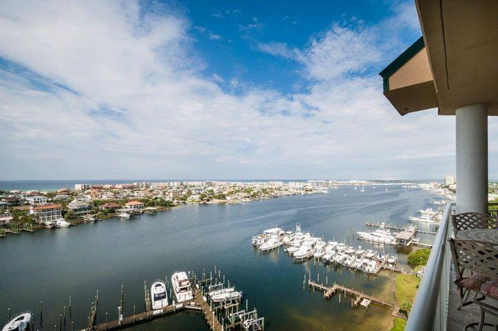 Image 3: Harbor