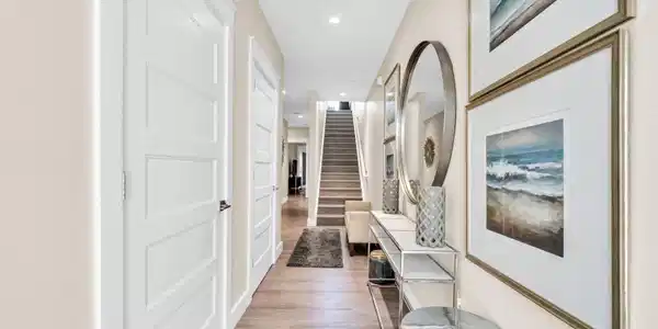 Image 3: Downstairs Entry Hallway