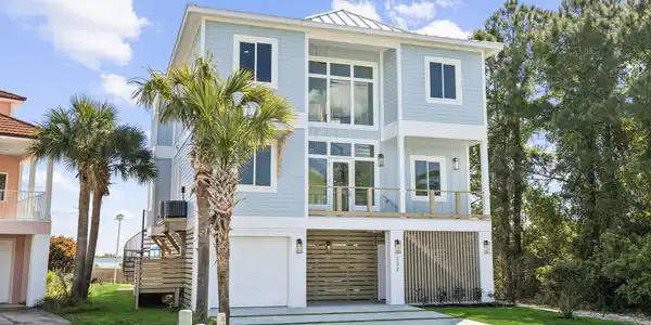 232 Tecumseh Lane