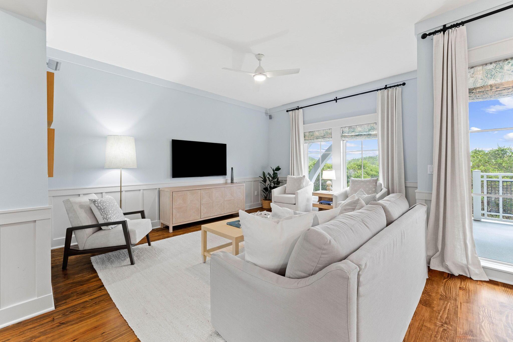 Image 3: Living Area